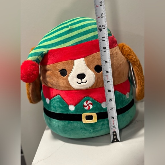 Squishmallows- Darcy - Santa’s helper - Picture 6 of 8